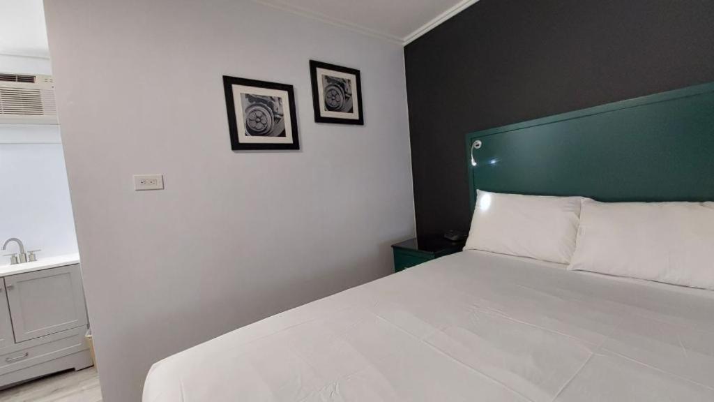 Village Motel Clinton Ngoại thất bức ảnh