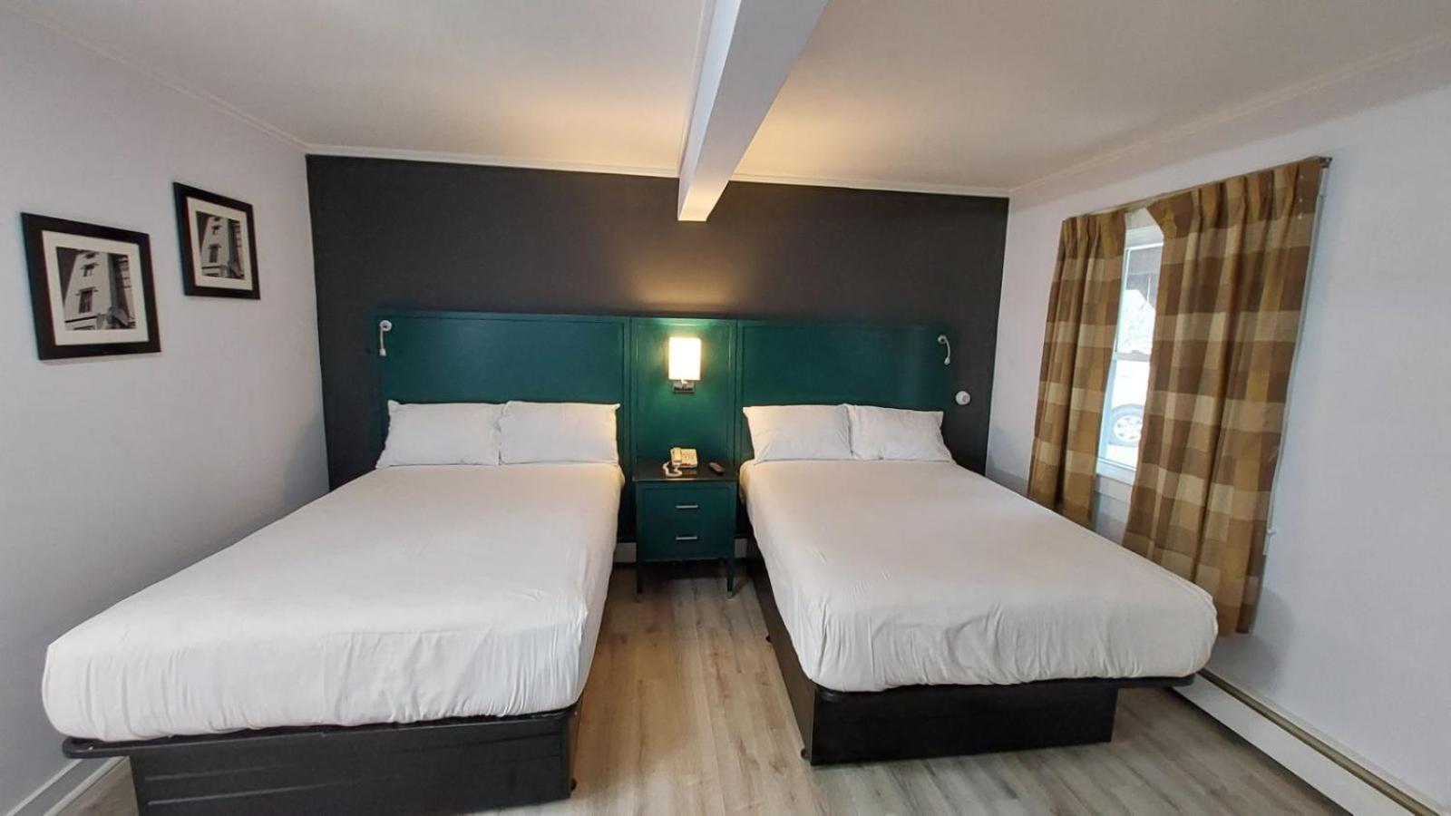 Village Motel Clinton Ngoại thất bức ảnh