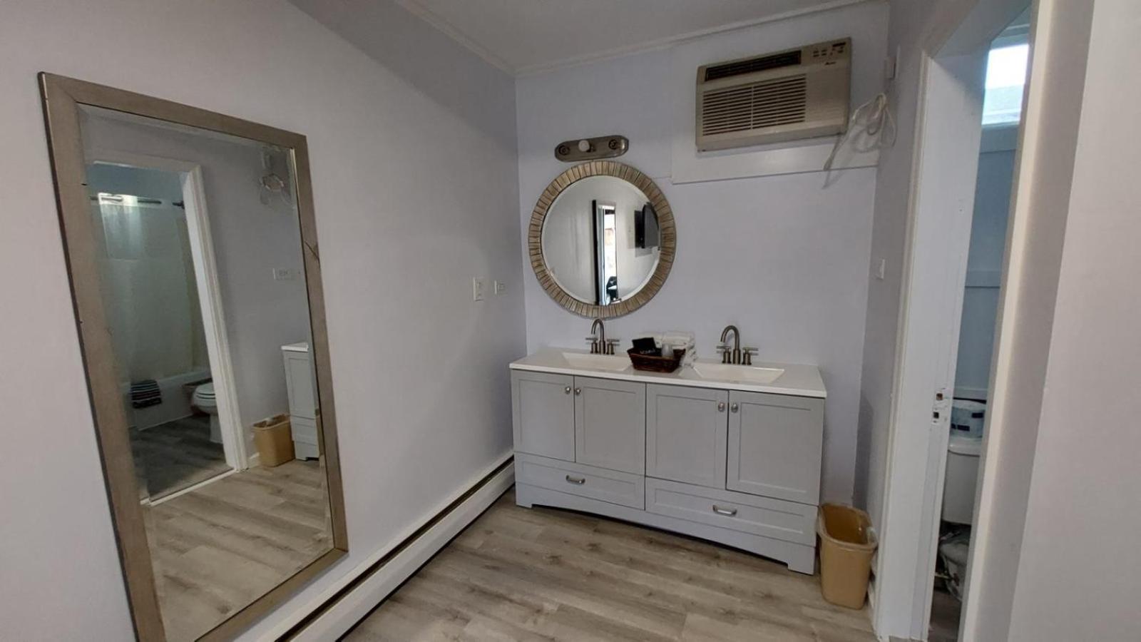 Village Motel Clinton Ngoại thất bức ảnh